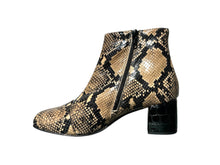 Carica l'immagine nel visualizzatore di Gallery, TJQ Beige/Pitonato