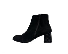 Carica l'immagine nel visualizzatore di Gallery, TJQ Nero Camoscio