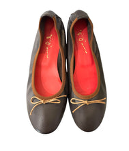 Carica l&#39;immagine nel visualizzatore di Gallery, MINNIE Marrone Pelle
