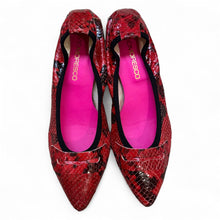Load image into Gallery viewer, SCARPA MAGICA/Moca Rosso Pitonato
