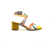Carica l&#39;immagine nel visualizzatore di Gallery, SAND WIFE WHITE/FLOWERS
