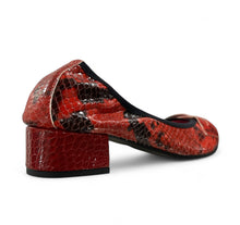 Load image into Gallery viewer, SCARPA MAGICA/Moca Rosso Pitonato
