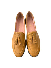 Lade das Bild in den Galerie-Viewer, MOCASSINO Camel

