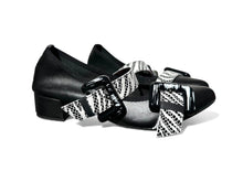 Carica l'immagine nel visualizzatore di Gallery, SCARPA MAGICA Fibbie Nero/Bianco
