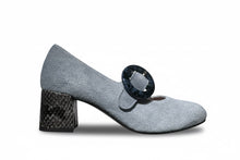 Lade das Bild in den Galerie-Viewer, MIU Blu Jeans
