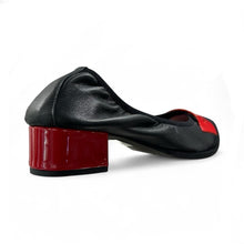 Load image into Gallery viewer, SCARPA MAGICA/Moca Nero/Rosso
