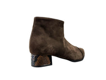 Carica l&#39;immagine nel visualizzatore di Gallery, TJ Marrone Camoscio
