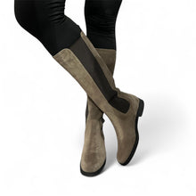Carica l&#39;immagine nel visualizzatore di Gallery, Stivale 613 Tortora Camoscio
