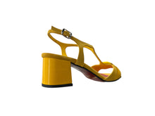 Carica l&#39;immagine nel visualizzatore di Gallery, SANDALO 301 Giallo/Accessorio
